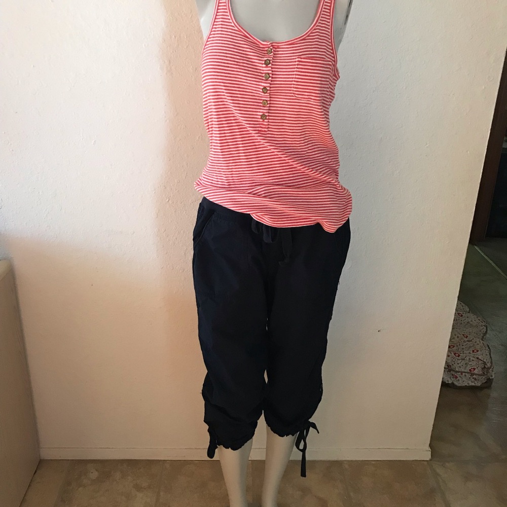 Blue navy capris and shirt striped white and red